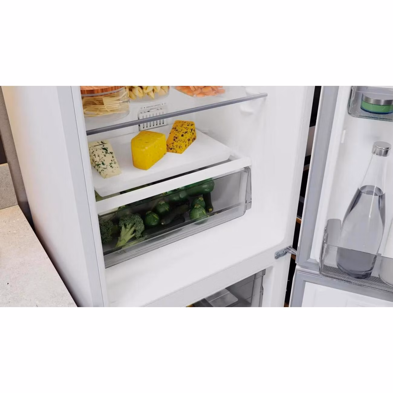 Холодильник Hotpoint HPS 3200 W